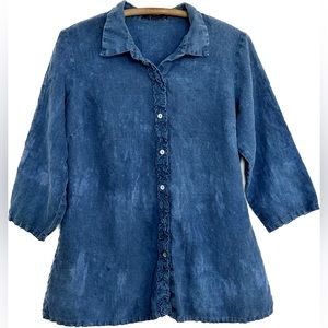 cut loose linen a line top with placket ruffle, 3/4 sleeves. Indigo dyed.